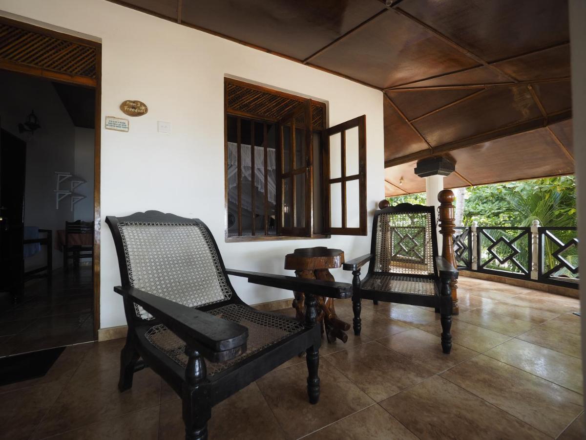 Ibisbird Beach Bungalows, Sport, Spa And Restaurant แทนกาลเล ภายนอก รูปภาพ