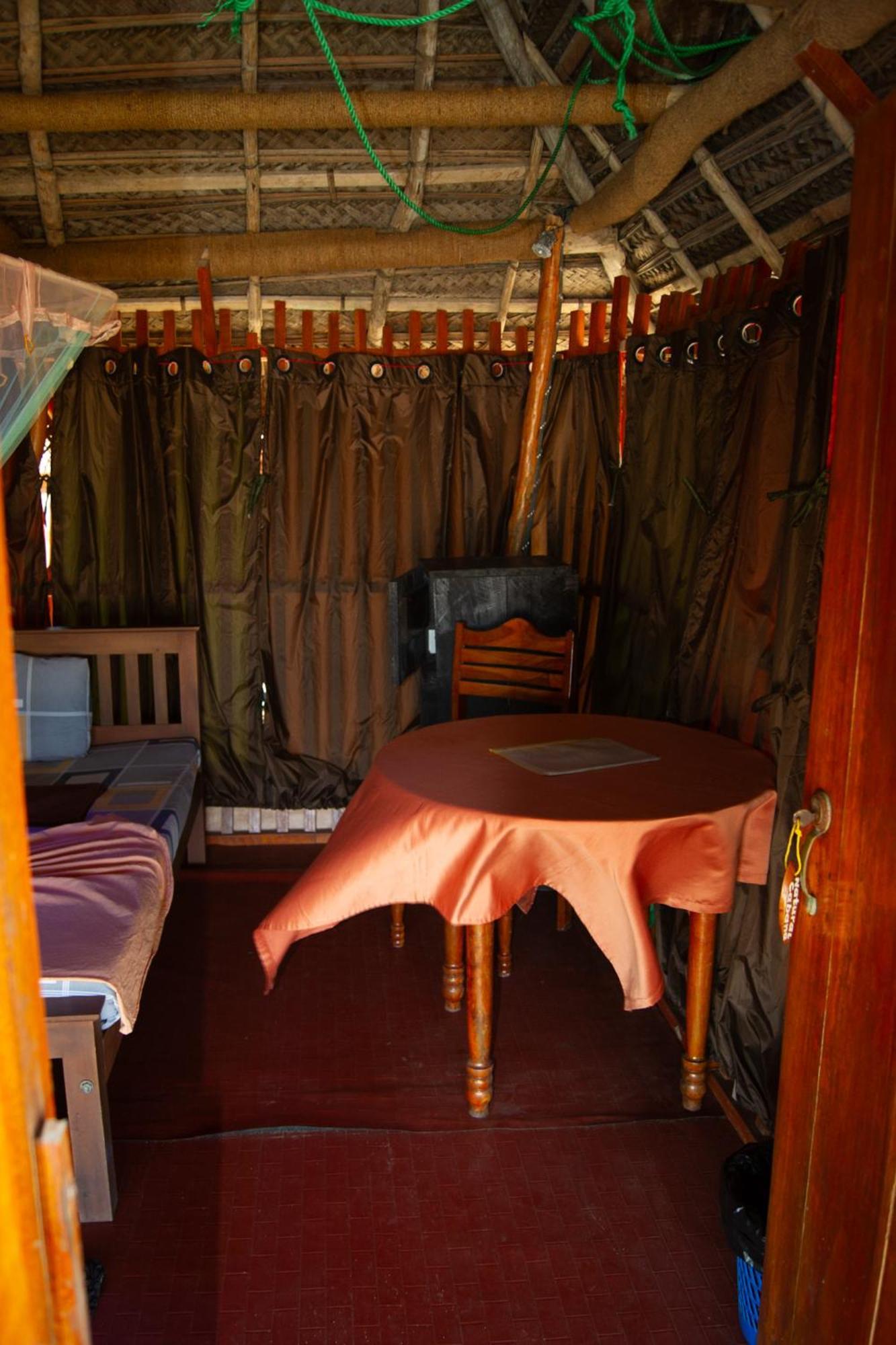 Ibisbird Beach Bungalows, Sport, Spa And Restaurant แทนกาลเล ภายนอก รูปภาพ