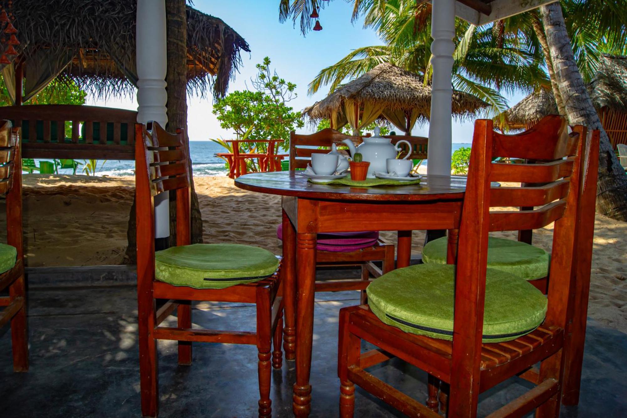 Ibisbird Beach Bungalows, Sport, Spa And Restaurant แทนกาลเล ภายนอก รูปภาพ