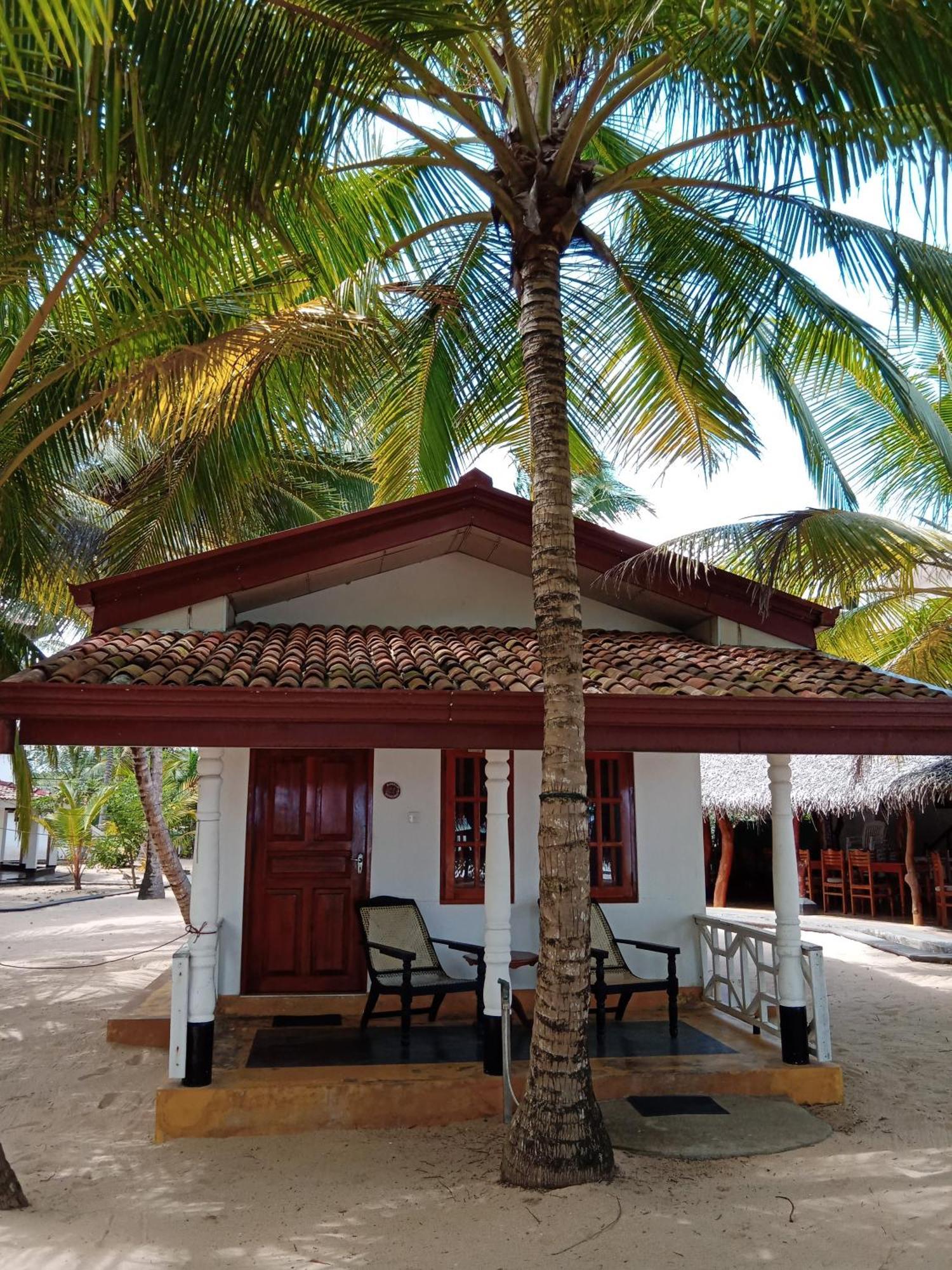 Ibisbird Beach Bungalows, Sport, Spa And Restaurant แทนกาลเล ภายนอก รูปภาพ