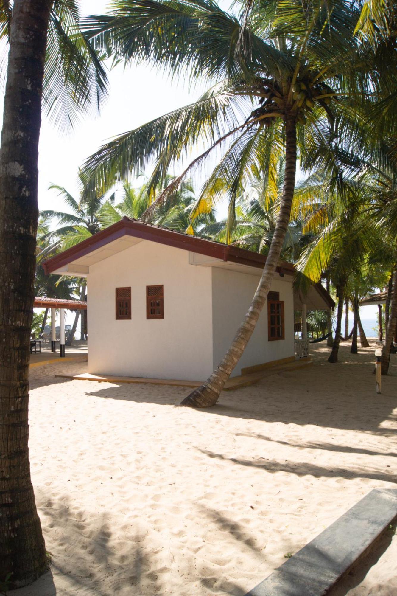 Ibisbird Beach Bungalows, Sport, Spa And Restaurant แทนกาลเล ห้อง รูปภาพ