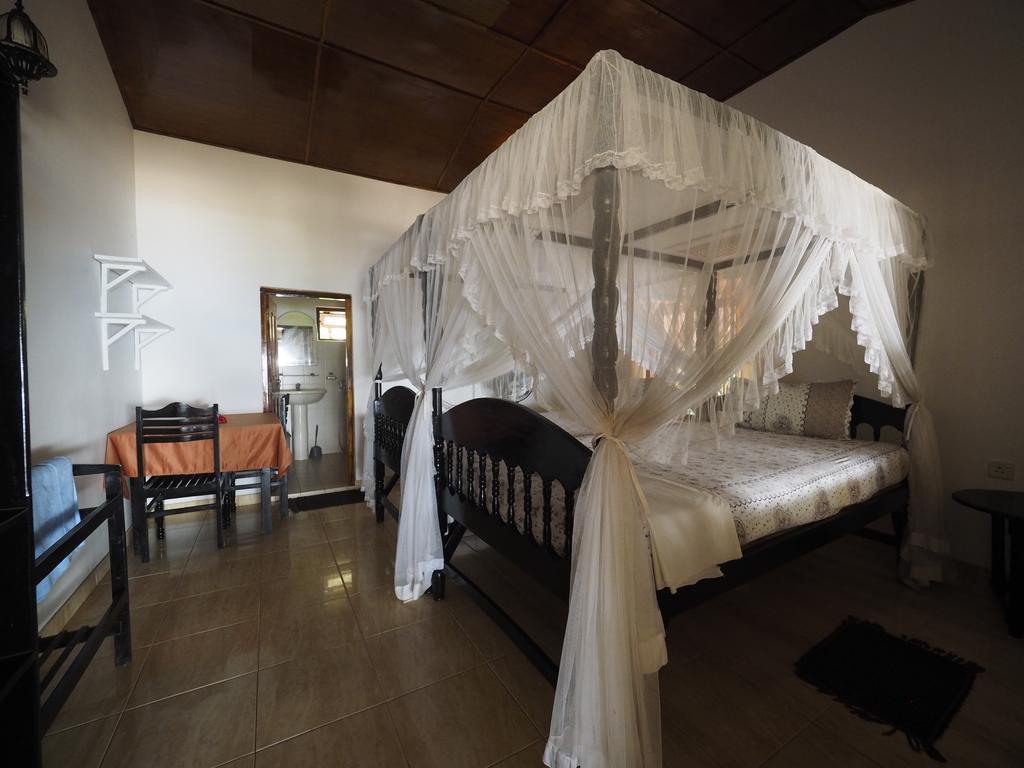 Ibisbird Beach Bungalows, Sport, Spa And Restaurant แทนกาลเล ภายนอก รูปภาพ